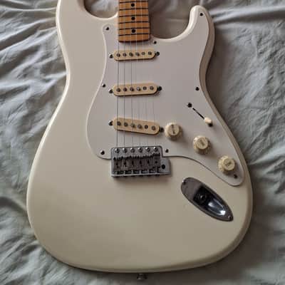 Fender MIJ stratocaster 1985/6 image 6