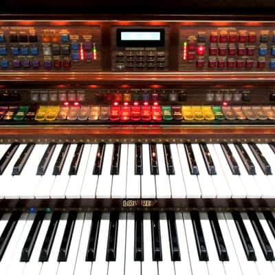 Lowrey Organ Celebration Deluxe (LX600) image 17