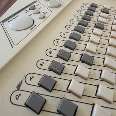 Suzuki Omnichord OM-300M (Factory MIDI) – Recently Serviced image 2