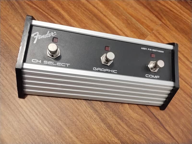 Fender 3 Button Footswitch 0057745000 Channel - Graphic - Comp image 1