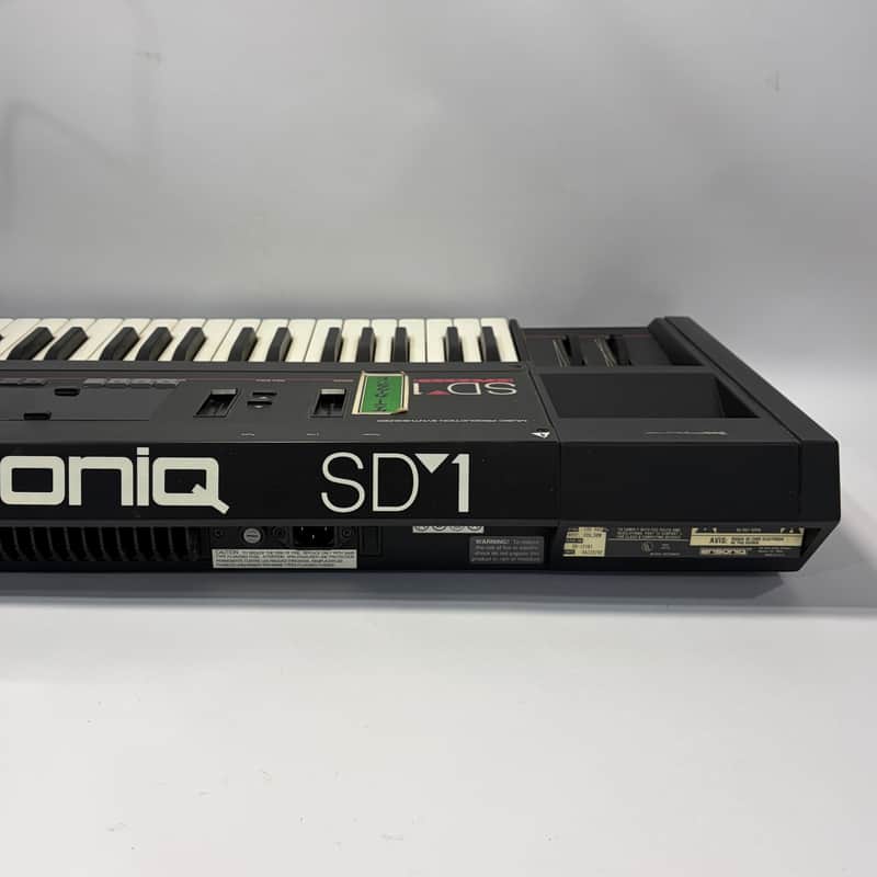 Ensoniq SD-1 32 Voice Synthesizer | Reverb