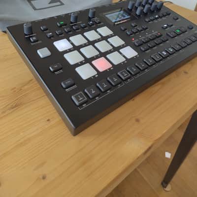 Elektron Analog Rytm MkII 2020 - 8 voices analog drum machine + Decksaver - Black edition image 8