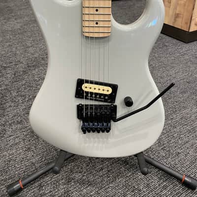 Kramer Baretta Vintage Electric Guitar Petwer Gray image 3