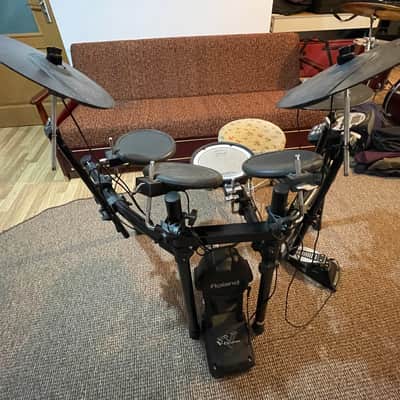 Roland TD-11K V-Drum Kit with Mesh Snare Pad 2010s - Black