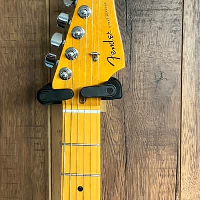 Fender American Deluxe V Stratocaster Strat V-neck Tweed Case - Sunburst image 5