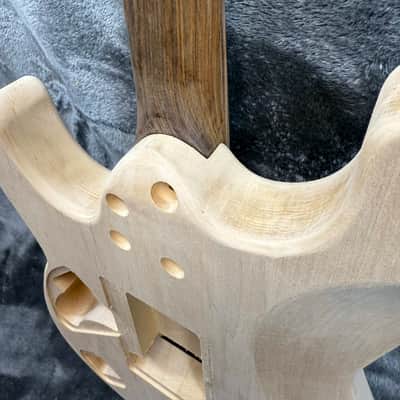 Unbranded RG - Strat 2025 - Unfinished image 10