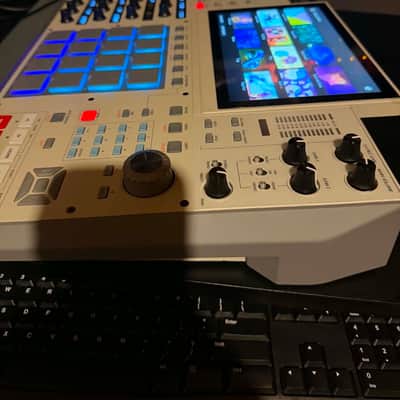 Akai MPC X Special Edition Standalone Sampler / Sequencer 2023 - Present - Grey image 10