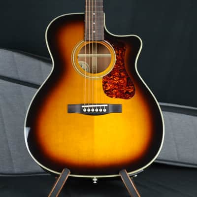 Guild OM-140CE ORCHESTRA ACOUSTIC ELECTRIC WITH SOFT CASE - Antique Burst image 1