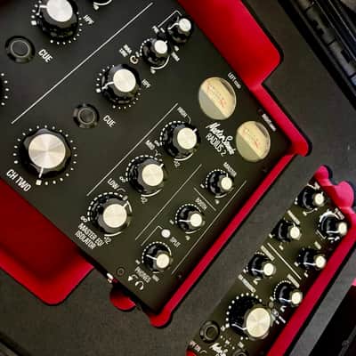 MasterSounds Radius 2 & FX Gen 2 Rotary DJ Mixer with Case Mint image 4