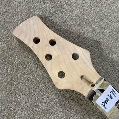 24 Frets Rosewood Fingerboard 5 String Bass Maple Neck image 5