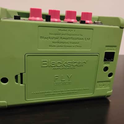 Blackstar Fly 3 Neon Green Limited Edition 3-Watt 1x3" Portable Guitar Amp 2021 image 3