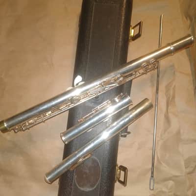 King Cleveland 610 Flute, USA, with case and cleaning rod image 4