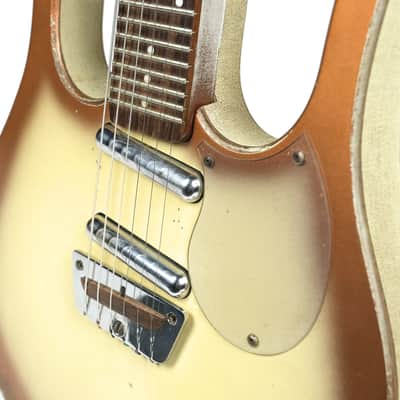 Danelectro Guitarlin Owned by Deryck Whibley Of Sum 41 image 14