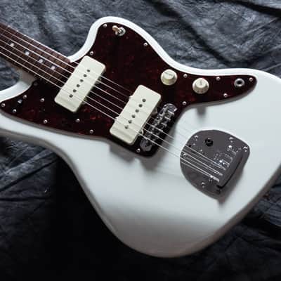 Fender Japan Traditional 60s Jazzmaster 2024 - Olympic White - EXCELLENT condition image 2