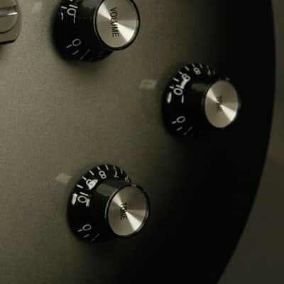 2012 Gibson Les Paul Studio SILVERBURST image 6