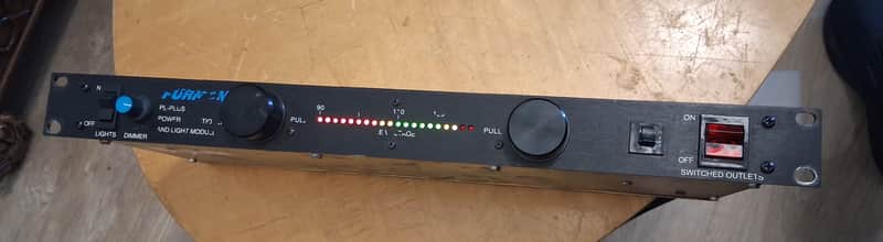 Furman PL-Plus Power Conditioner and Light Module 2000s - Black image 1