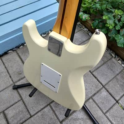 1993 Korean Squier-Fender Stratocaster image 10