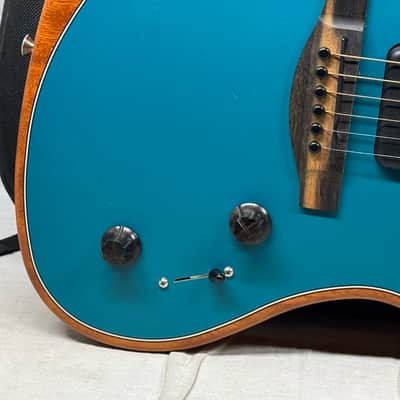 Fender American Acoustasonic Jazzmaster Guitar with Gig Bag 2021 - Ocean Turquoise / Ebony fingerboard image 4