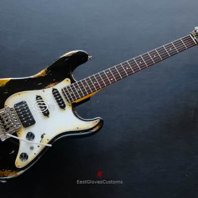 Fender Deluxe Comtemporary Stratocaster Floyd Rose System III Tremolo Black MIJ Relic Aged (RARE) image 11