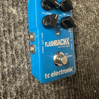 TC Electronic Flashback Delay & Looper 2014 - 2017 - Blue image 2