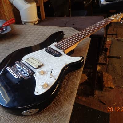 Wide neck electric guitar for big hands image 3