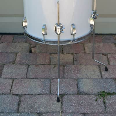 SUPER CLEAN! 1970's LUDWIG (Chicago) 16" CLASSIC WHITE CORTEX FLOOR TOM! RM112 image 2