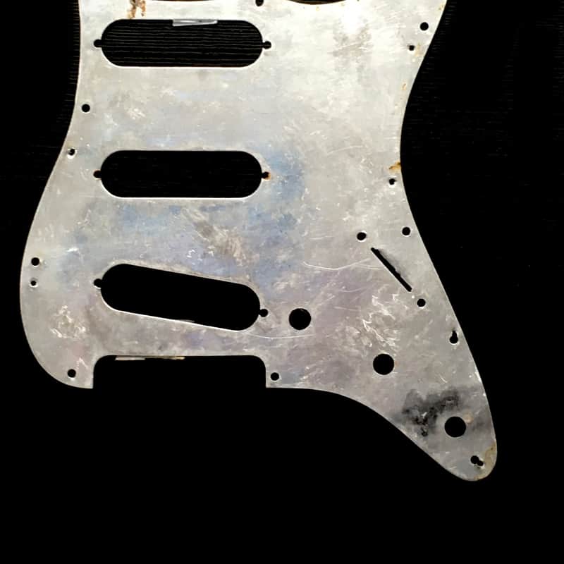 ? Fender Strat shield Natural relic