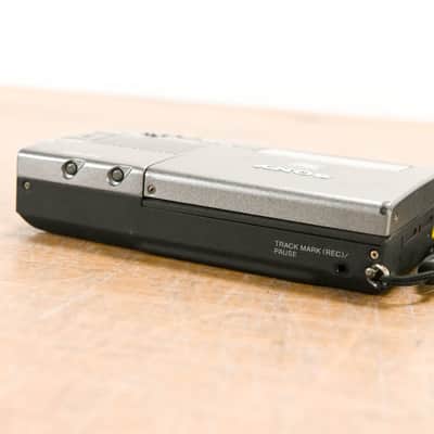 Sony MZ-B3 Portable MiniDisc Recorder (NO POWER SUPPLY) CG01NE0 image 11