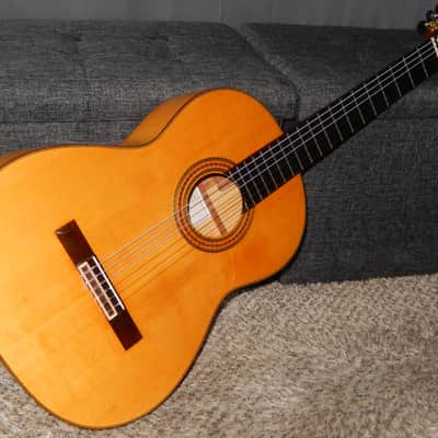 HER MAJESTY YAMAHA GC10F 1968 - WORLD HIGHEST CLASS FLAMENCO CONCERT GUITAR image 2