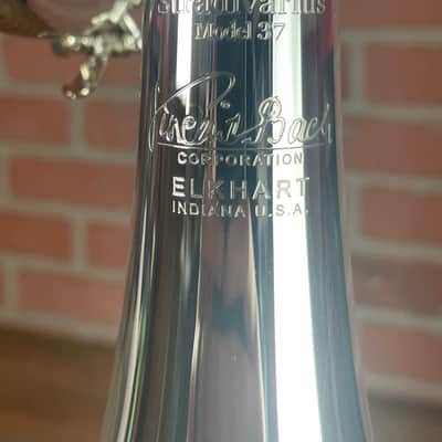 Bach 190SM37X Stradivarius Professional Bb Trumpet - Silver Plated image 3