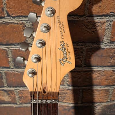 Fender 1994 Strat Plus Rosewood Fretboard 3-Color Sunburst w/ OHSC, Lace Sensor Neck & Middle Pickups, SD Single Coil-Sized Bridge Humbucker & Piezo Pickup System image 4