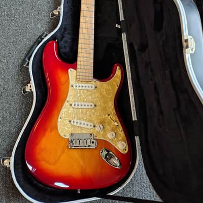 Fender American Deluxe Stratocaster with Maple Fretboard 2002 - 2003 - Aged Cherry Burst image 1