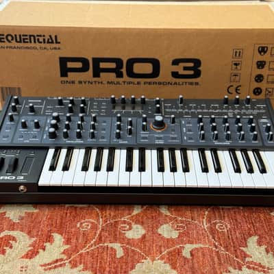 Immagine Sequential Pro 3 Multi-Filter Mono/Paraphonic Synthesizer - 4