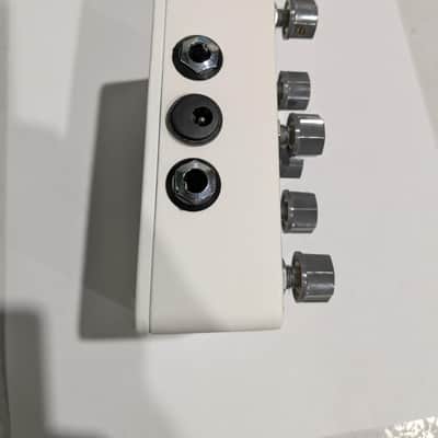 Old Blood Noise Endeavors Fault Overdrive / Distortion V1 2017 - 2019 - Graphic image 2