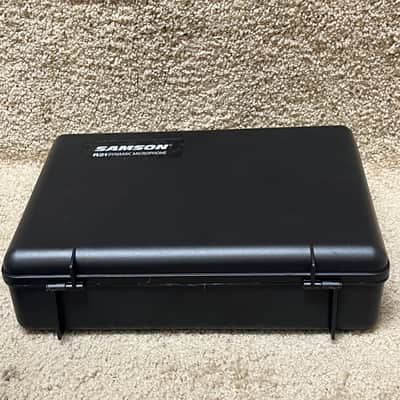 Samson R21 Dynamic Mic 3-Pack w/ Case image 7