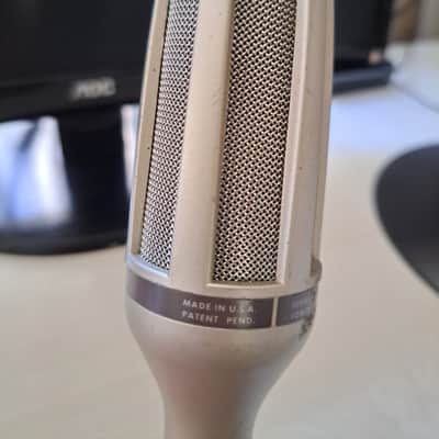 Shure SM59 Vintage Microphone image 4