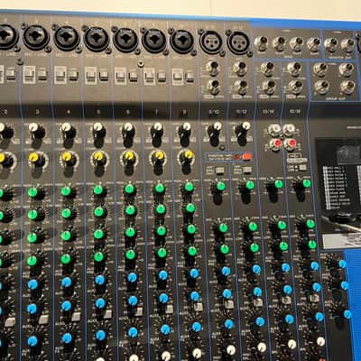 Yamaha MG16XU 16 Channel Analog Mixer - Black image 3