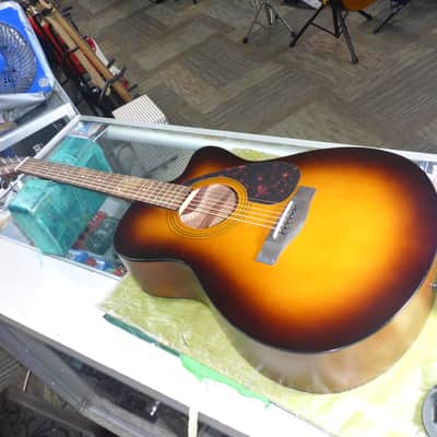 Yamaha HUA 100 URBAN Acoustic w/Fishman Humbucking Sound Hole Pickup : Crowned & Dressed Frets Pickup 2010's - Tobacco Brown Sunburst image 5