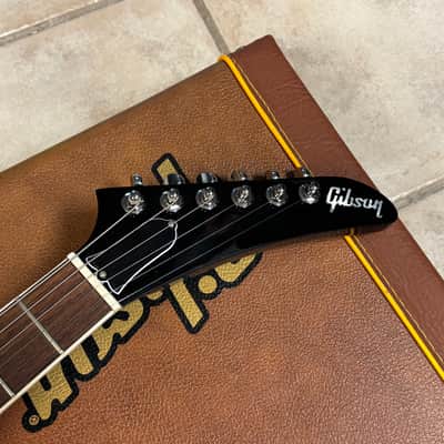 2023 Gibson '70s Explorer ebony black image 4