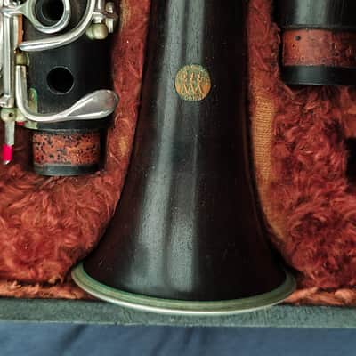 Clarinet CG Conn 444N Good State image 3