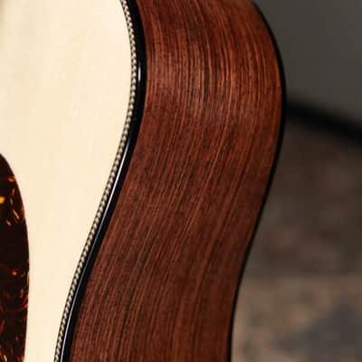 Santa Cruz Guitar Company D/Pre War Acoustic Guitar with Hardshell Case image 9