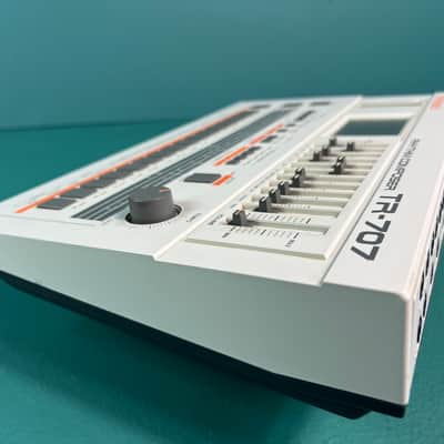 Roland TR-707 Rhythm Composer 1985 - White image 5