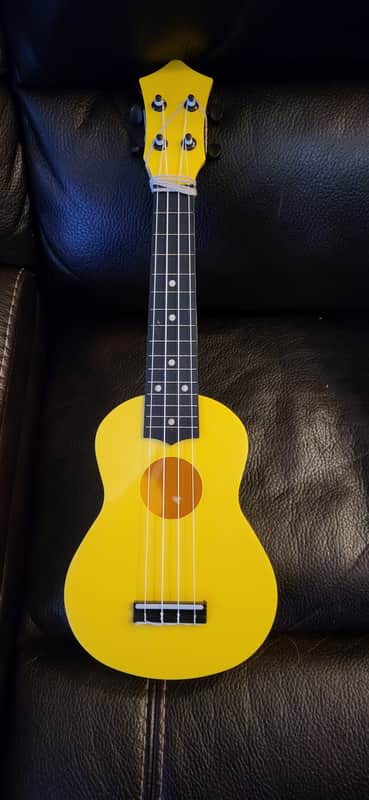 Denon Soprano 4-string 2010-2020 - Yellow glossy image 1