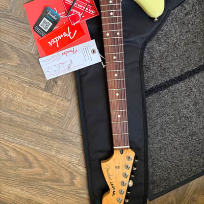Fender Jaguar Player II 2025 image 2