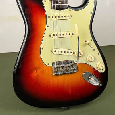 Fender Stratocaster Sunburst Refinnish 1963 image 4