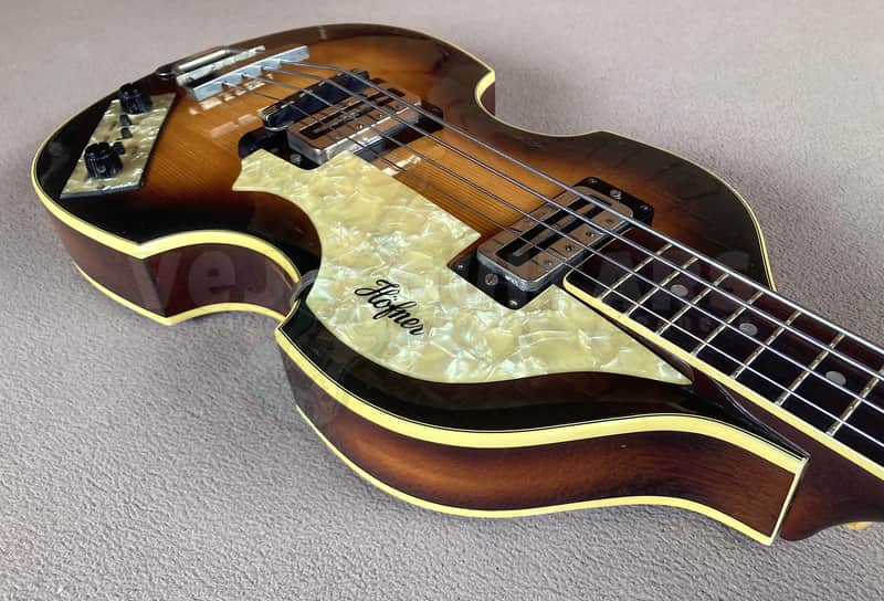 HOFNER 500/1 - 1973-4 w/HARD CASE - ORIGINAL VINTAGE VIOLIN BASS - Very Good