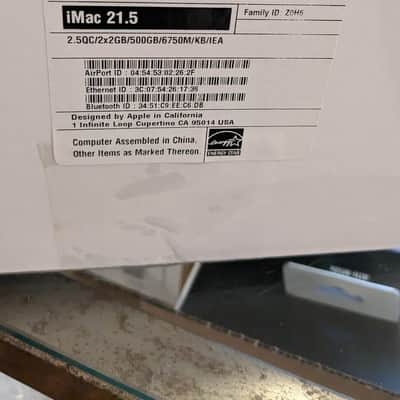 Apple iMac 21.5 inch mid 2011 image 2