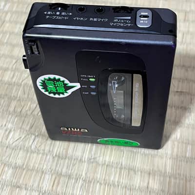 AIWA TP-650 Portable Cassette Recorder image 2