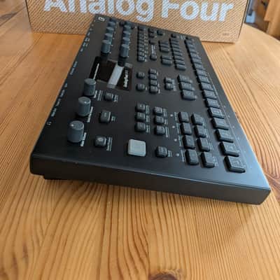 Elektron Analog Four MKII 4-Voice Tabletop Analog Synthesizer 2020 - Present - Black image 5