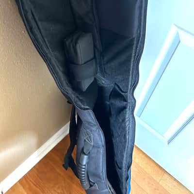 Wings soft shell royal blue and black backpack guitar case 2000’s - Cotton canvas image 9